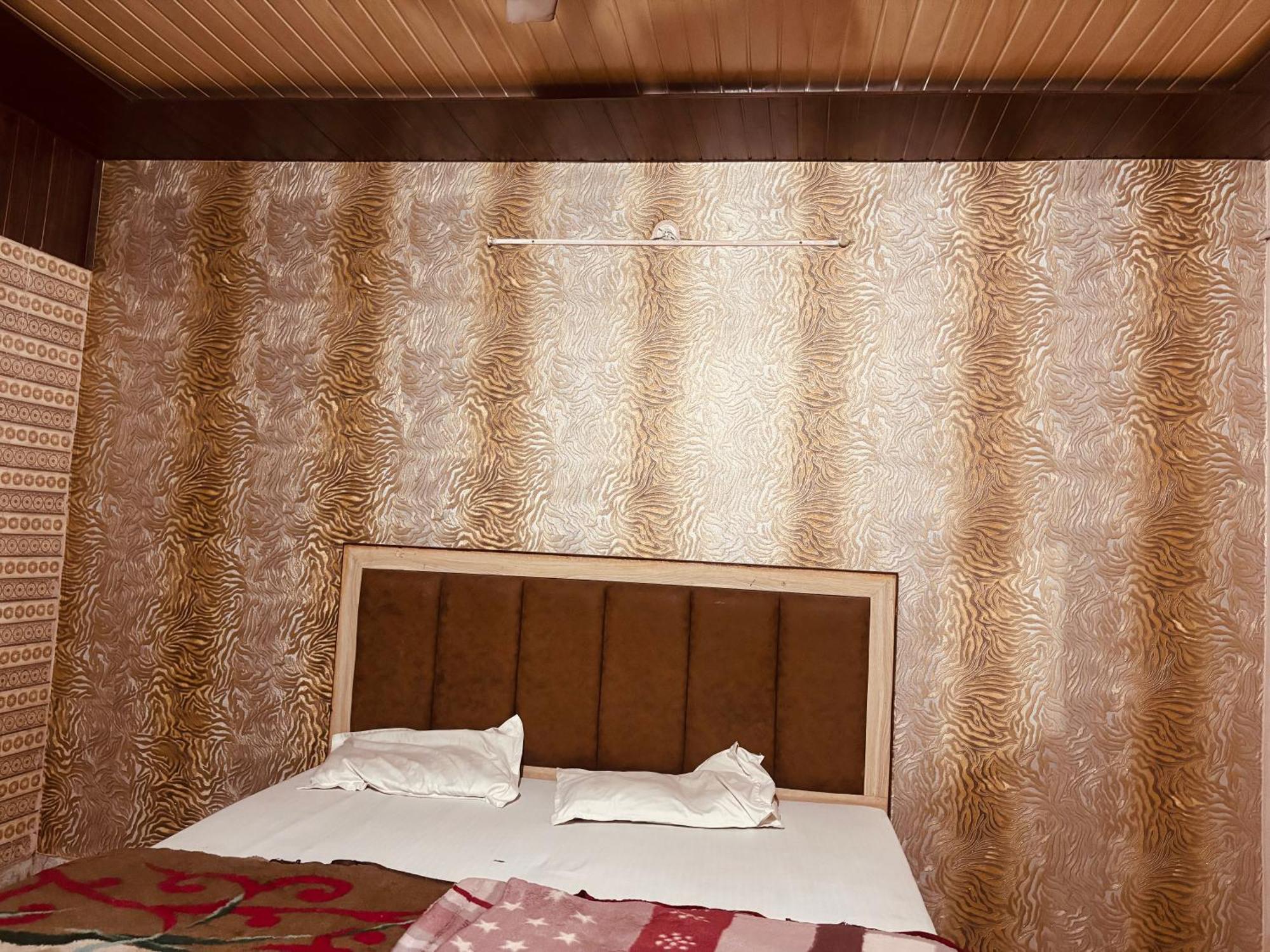 Sgh Guest House Mathura Eksteriør bilde